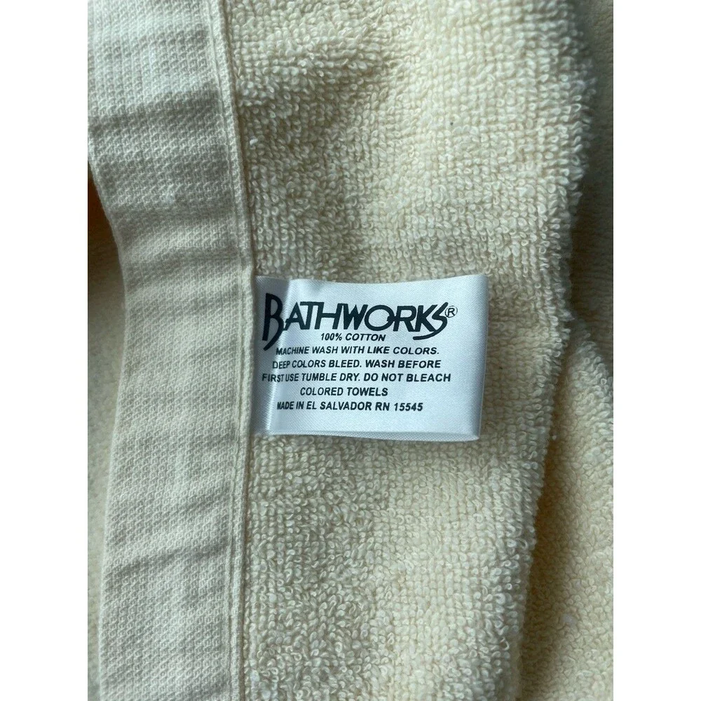 Vintage Bathworks Luxury Embroidered Floral Wreath Cream Bath Towel Set Holiday